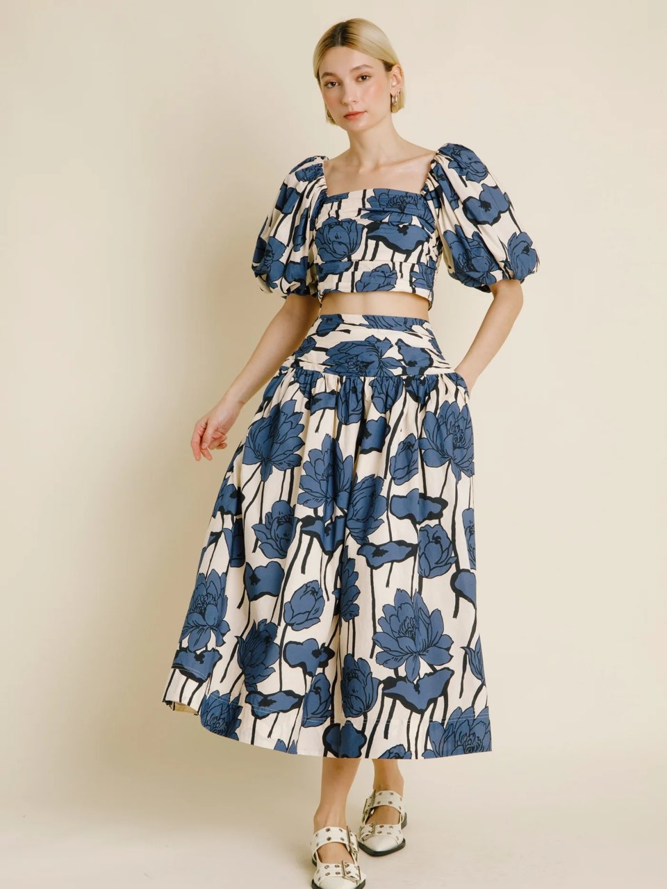 Blue floral set