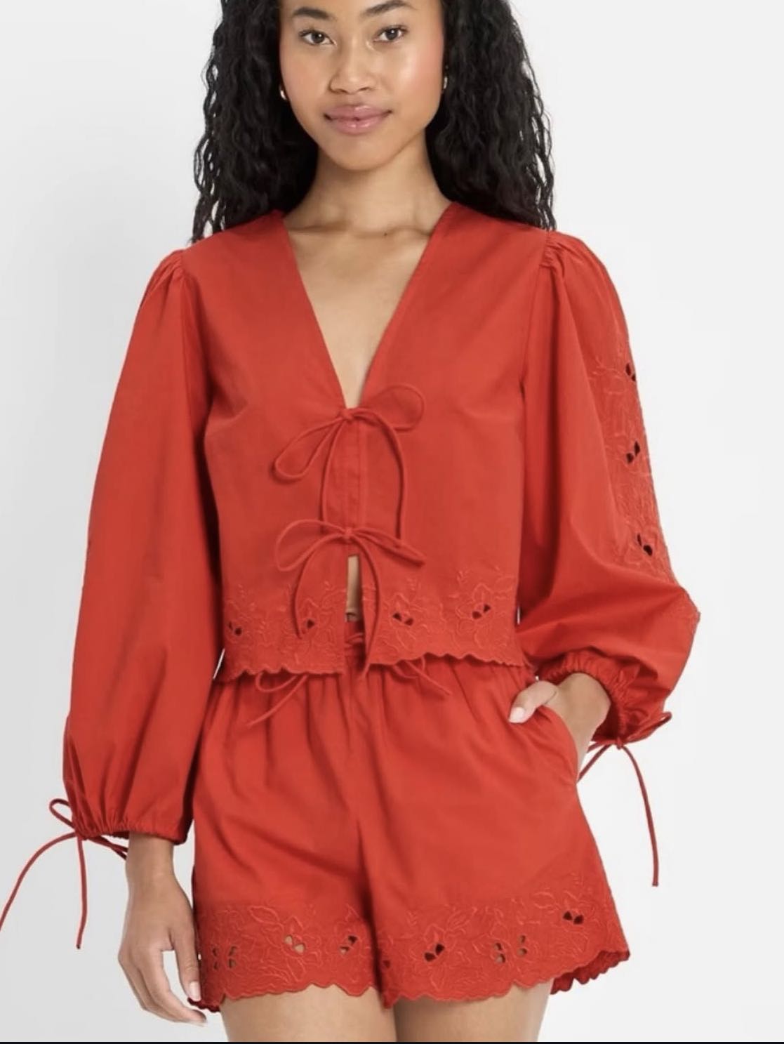 Eyelet set