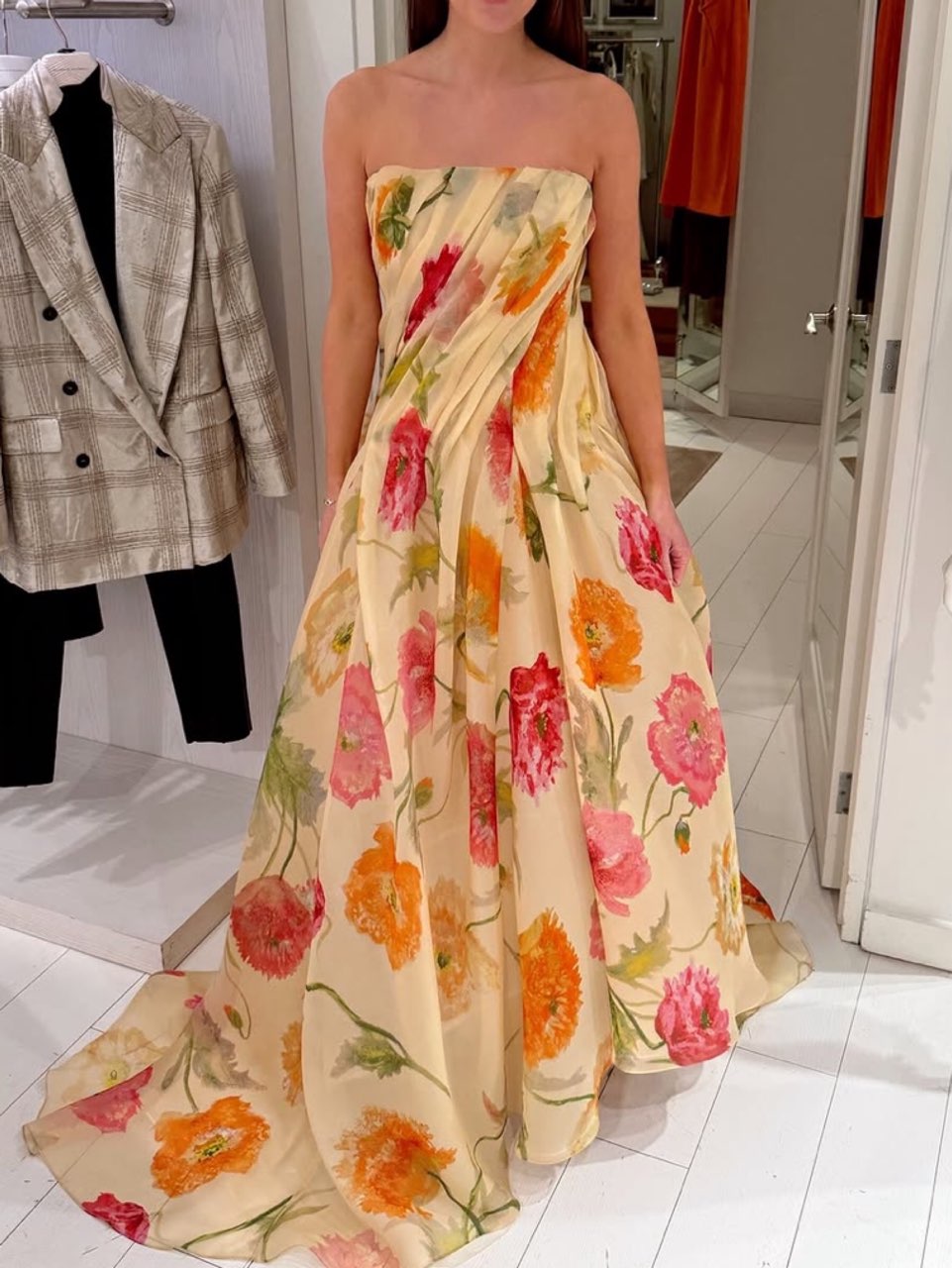 Oscar de la Renta Poppy Print Strapless Gown