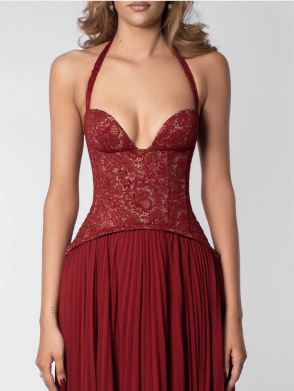 Fenity Lace Halter Gown