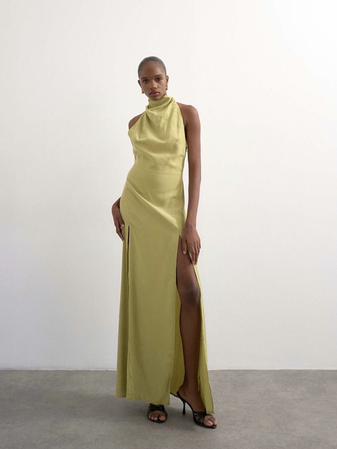 Backless Halter Maxi Dress