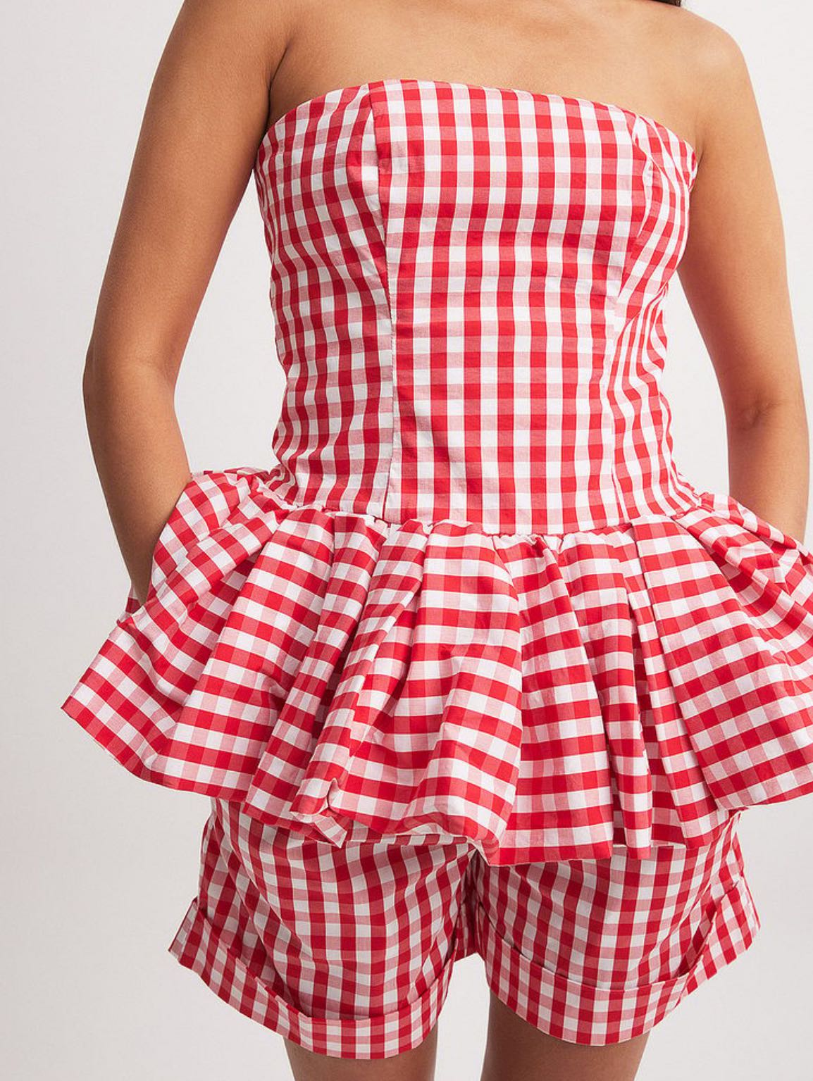 Red gingham set