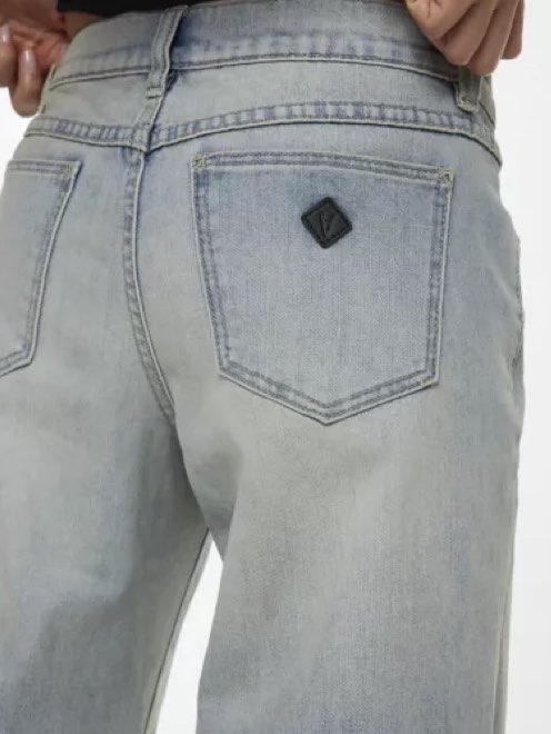Light Wash Low-Rise Straight Leg Jeans