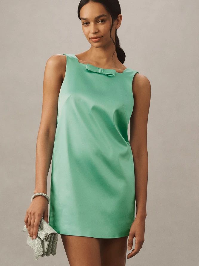 Satin backless dress
