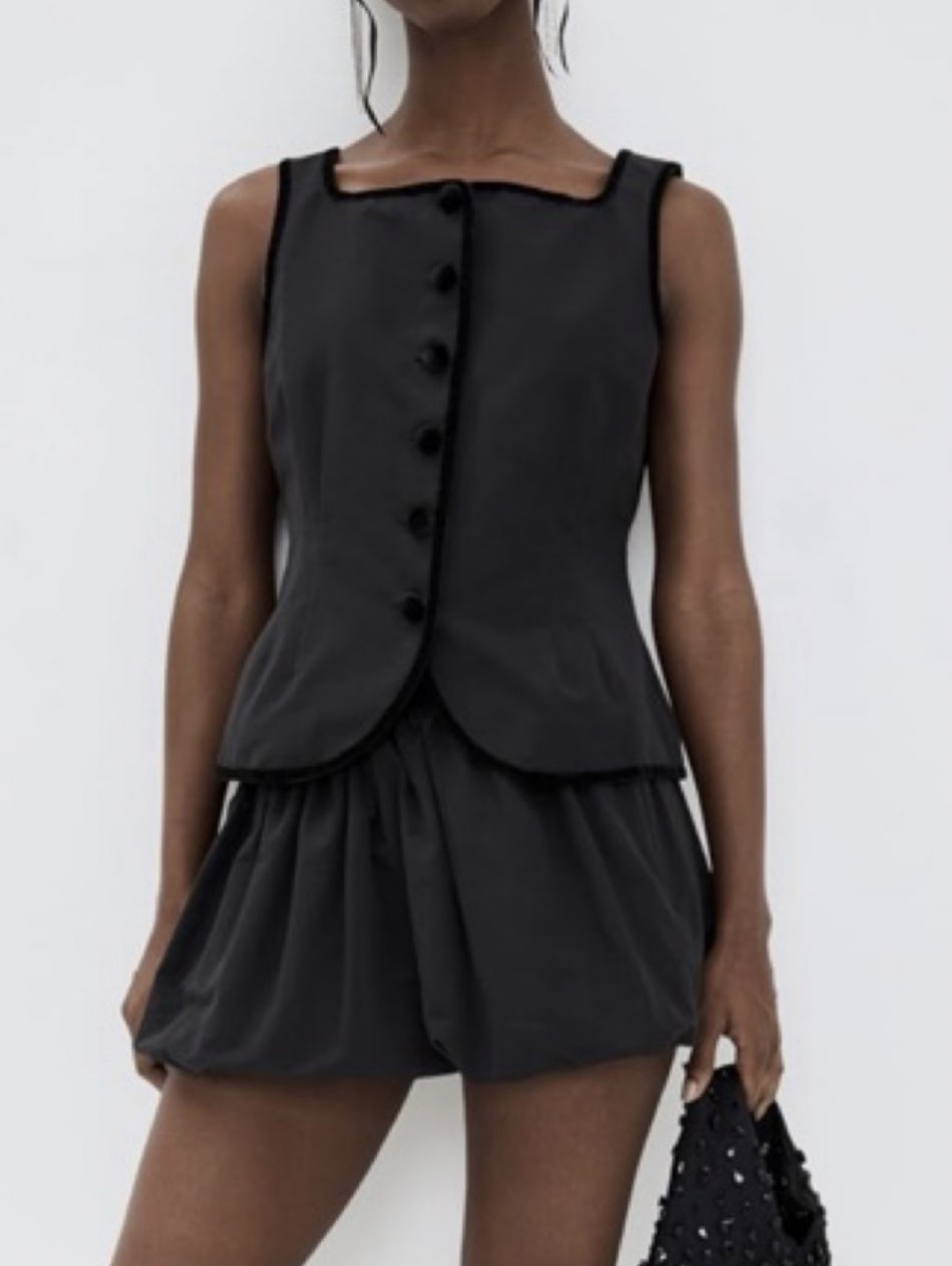 Black Bubble Hem Mini Skirt