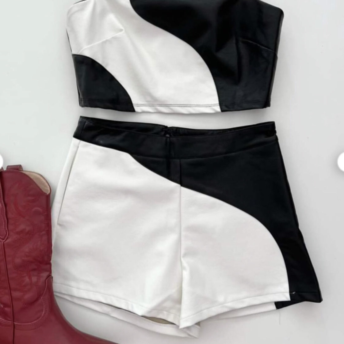 Black and White Abstract Faux Leather Set
