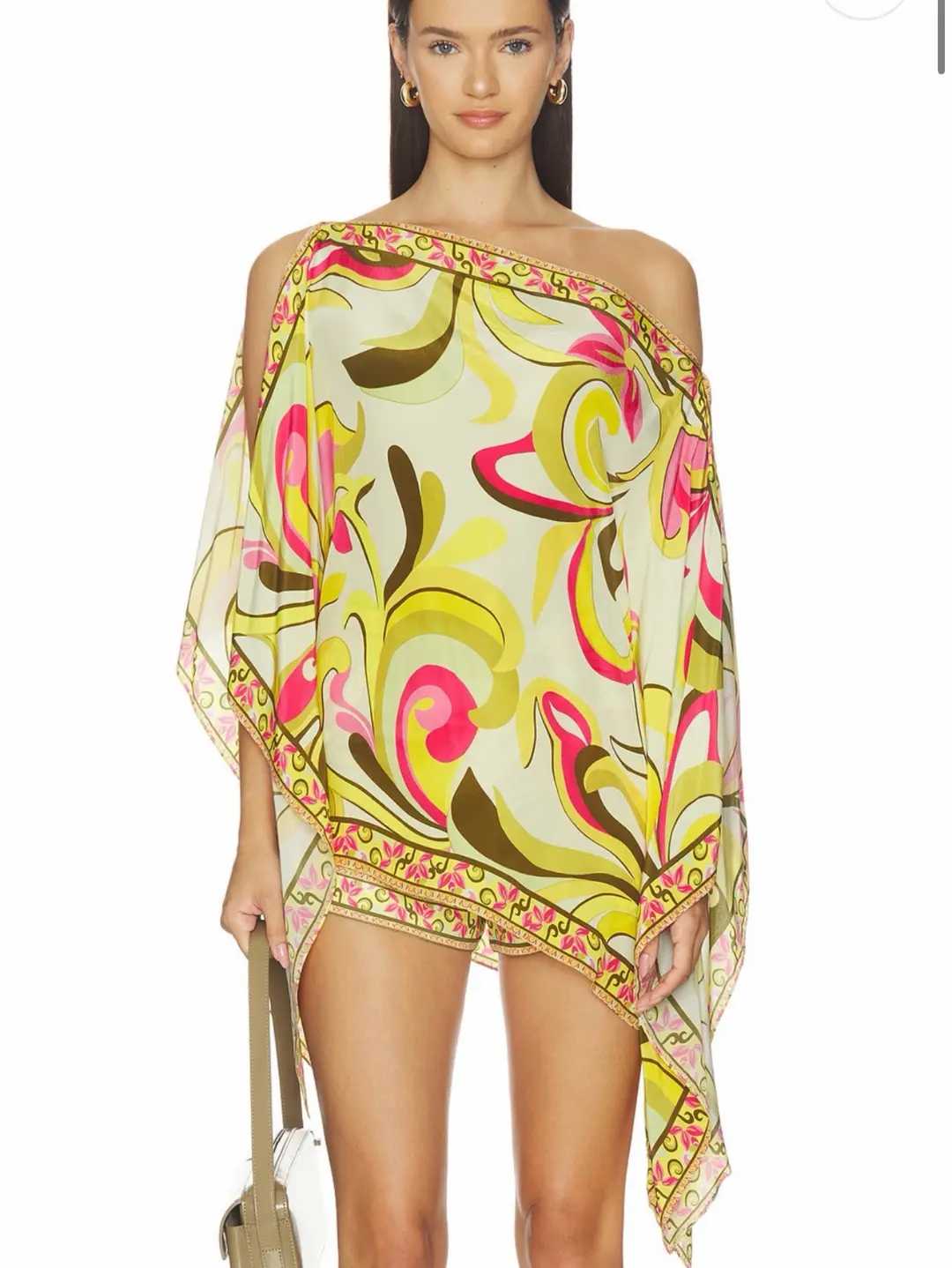 Rococo Sand Square Scarf Top