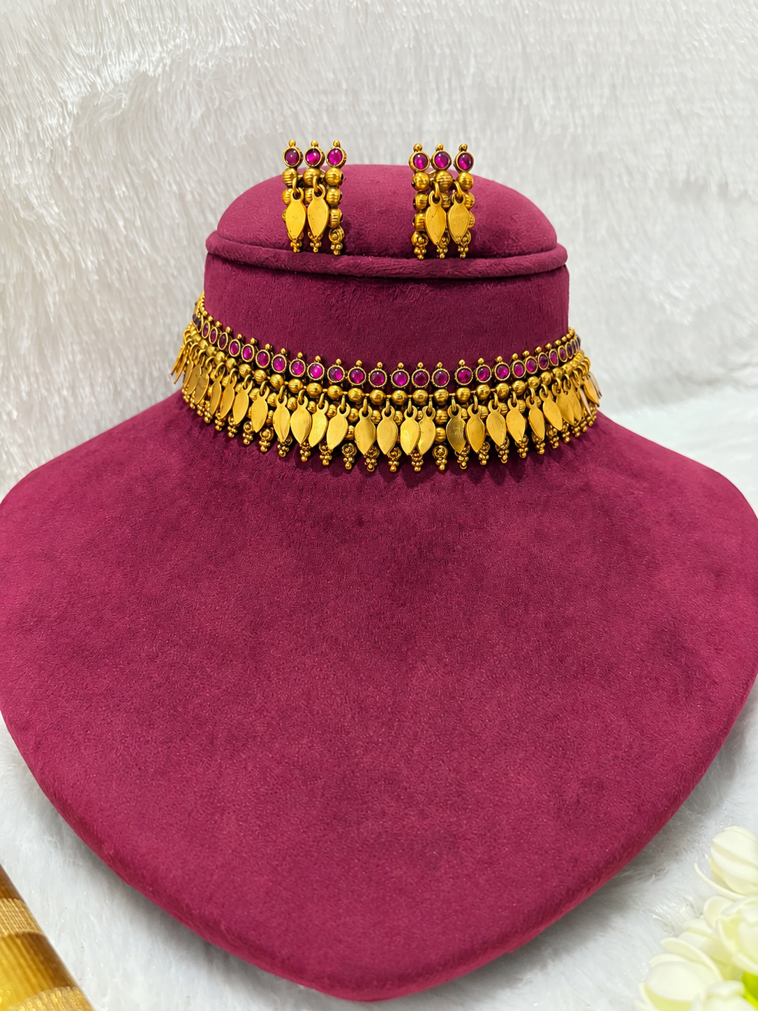 RJ125 Antique Ruby Elakkathaali