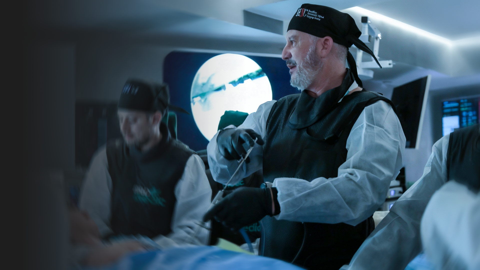 Endoscopia de Coluna Avançada