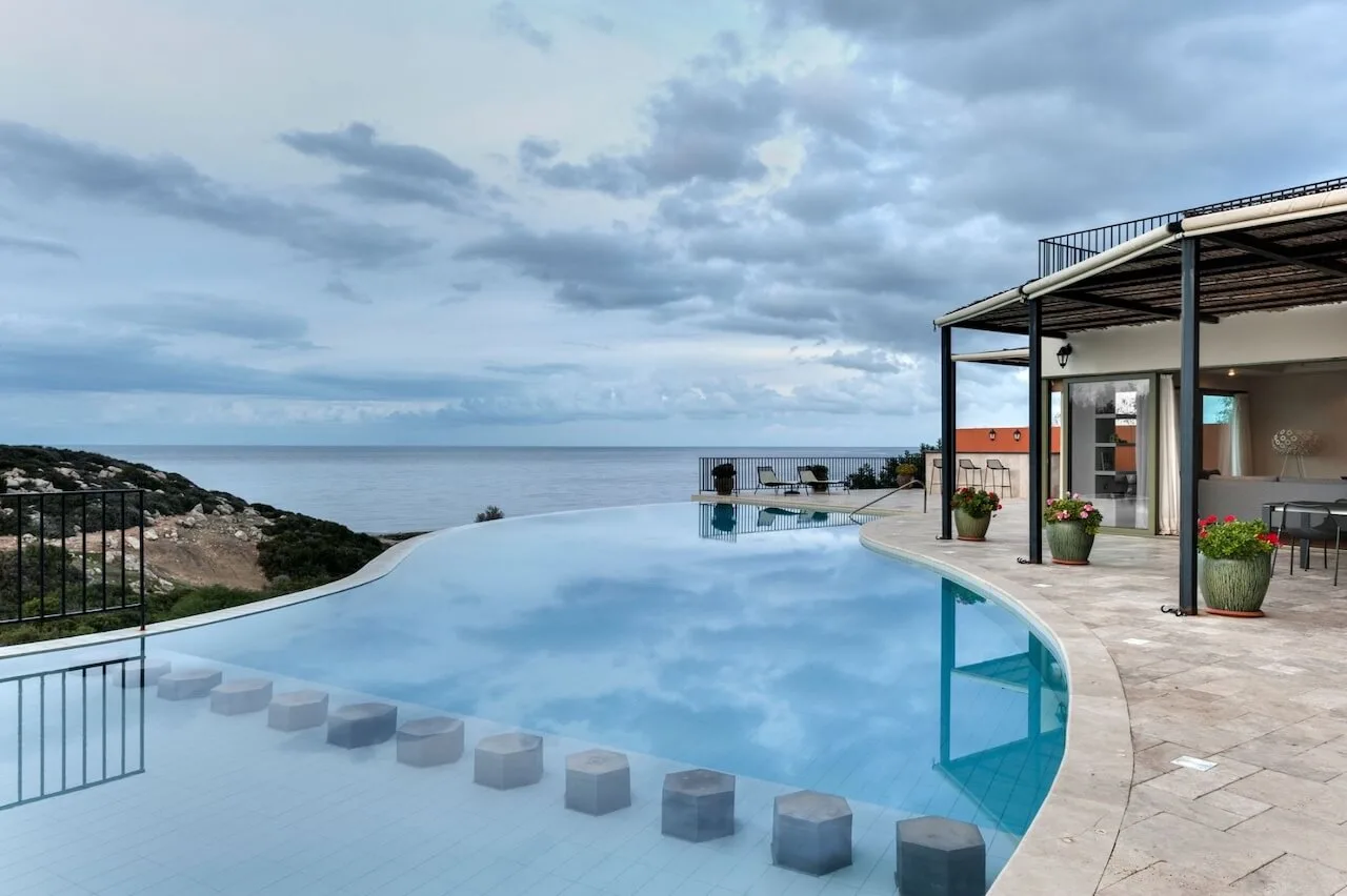 7 bedroom villa in esentepe