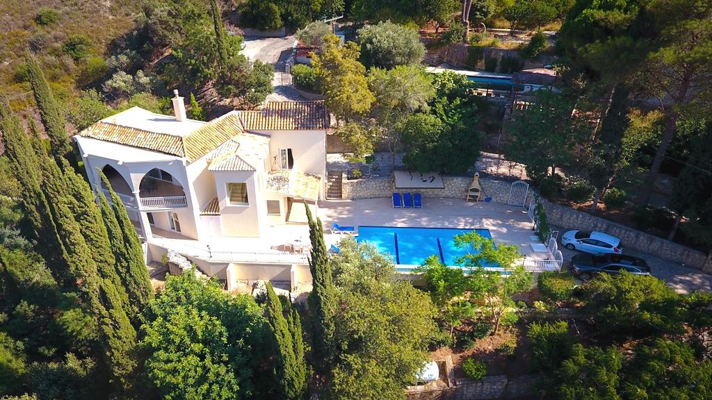 4 bedroom villa in kayalar