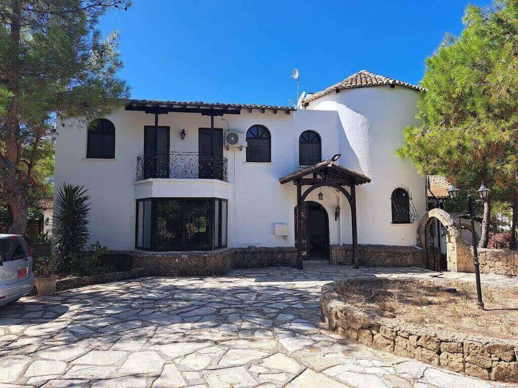 4 bedroom villa in catalkoy