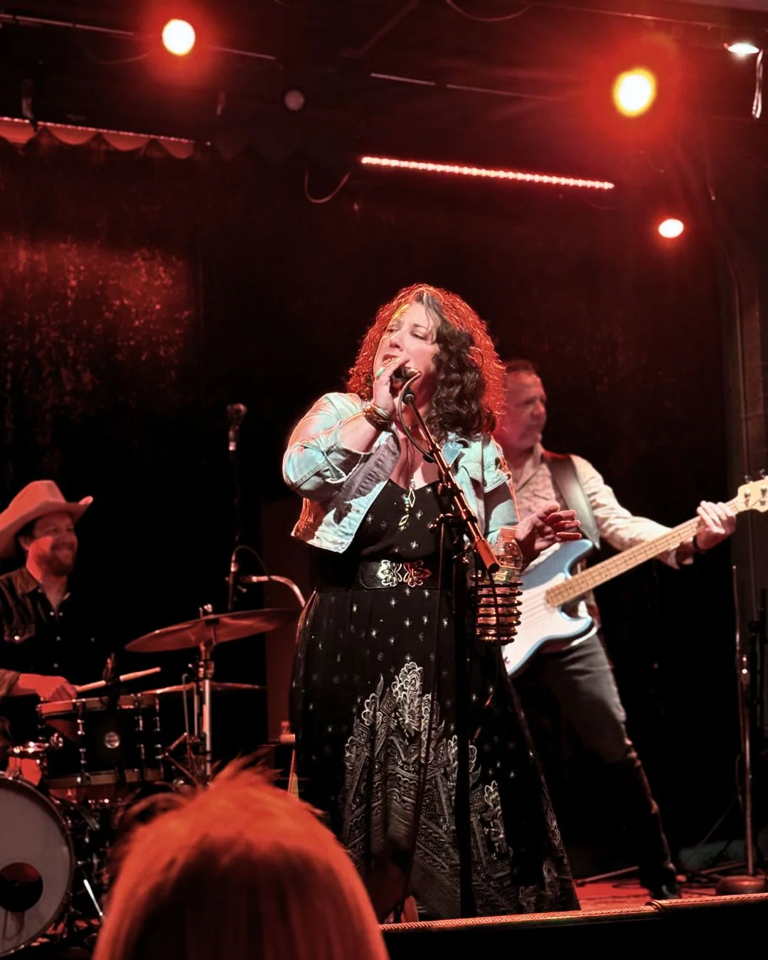 Whiskey Ain’t Workin’ is a DFW-based country act performing a carefully curated repertoire spanning classic country standards, ’90s favorites, and the best of today’s new and independent artists. .jpg