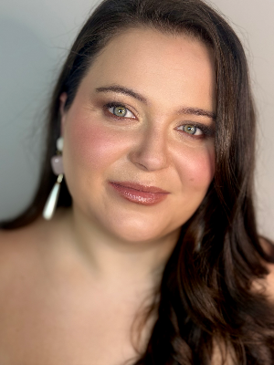 Georgia Placsom Makeup Artist - 3