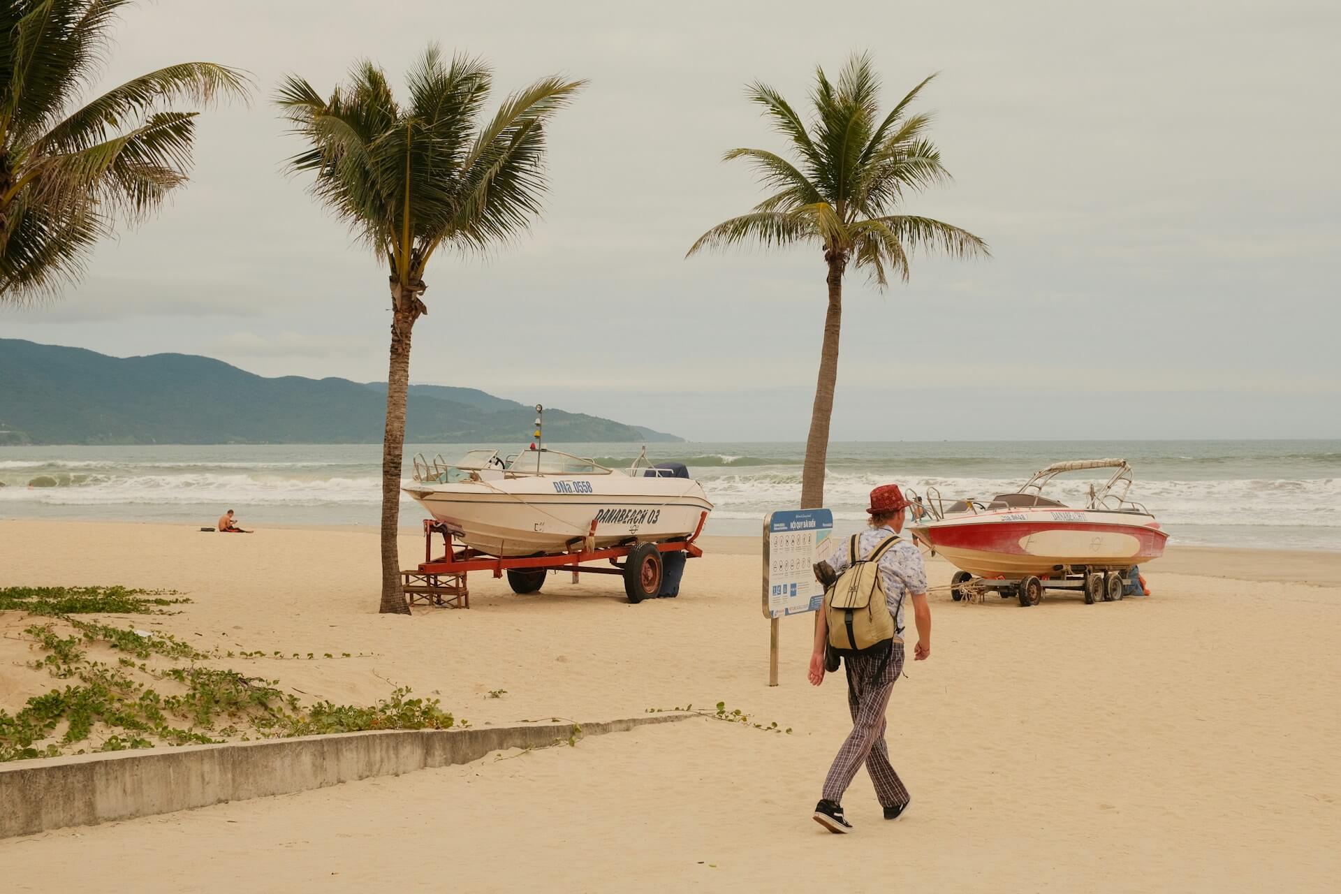 인생샷 필수 저장! 다낭 오션뷰 카페 x 길거리 쌀국수 맛집: 한 번의 여행으로 눈과 입을 모두 만족시키는 코스