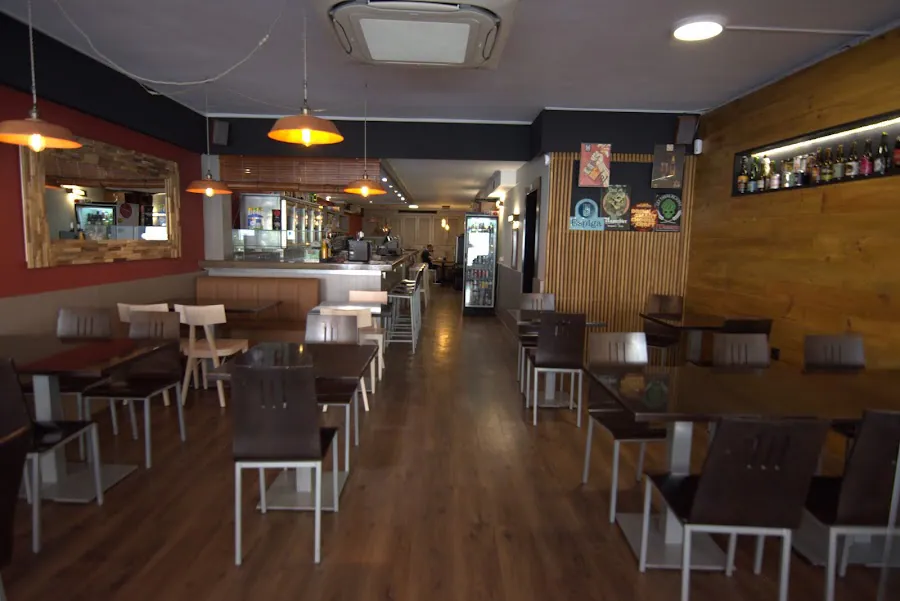 B-12 Restaurant Bar Vegà