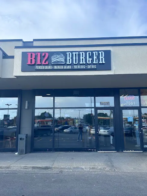 B12 Burger Lasalle