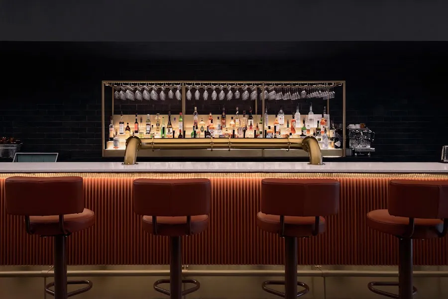 BAR ST-DENIS