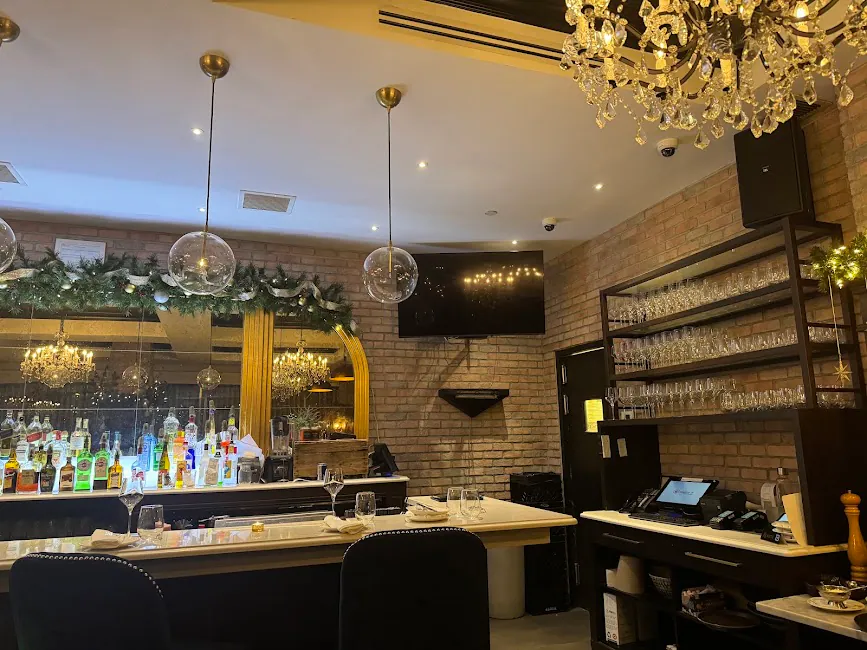 Bocci Restaurant Bar Lounge