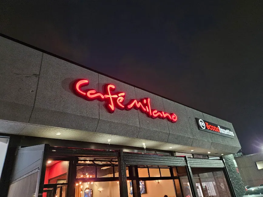 Cafe Milano Laval