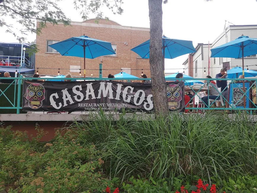Casamigos Restaurant Mexicain Taqueria & Margarita Bar
