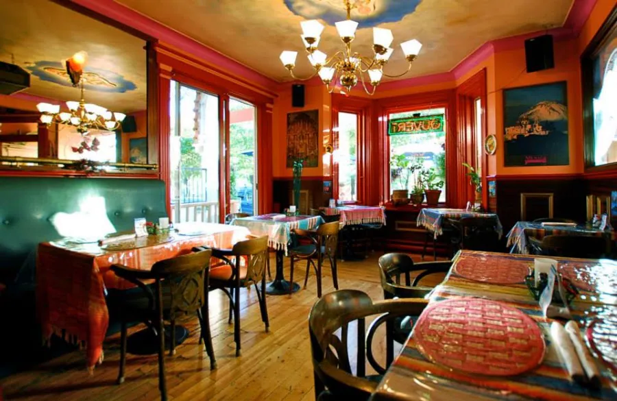 El Meson