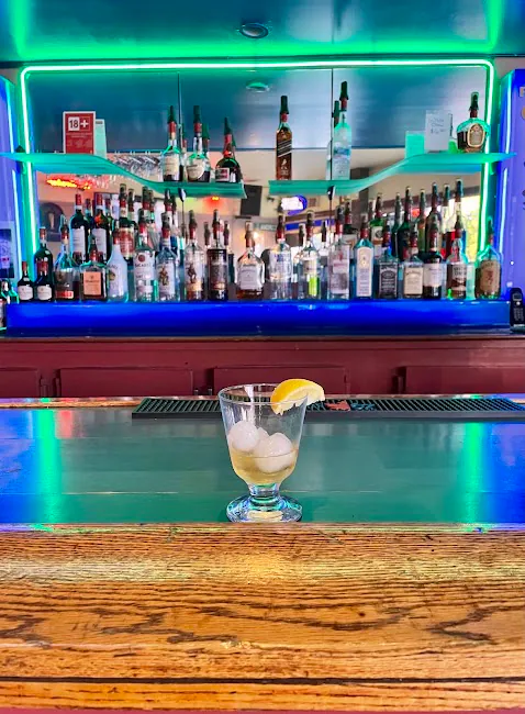 Goldies Bar