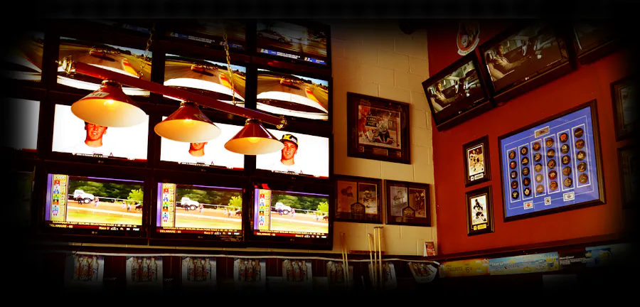 Hoops Sports Bar & Grill