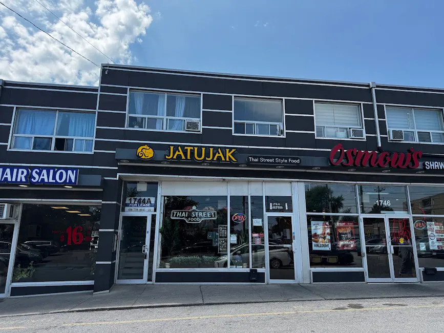 Jatujak Thai Restaurant - Victoria Park Ave