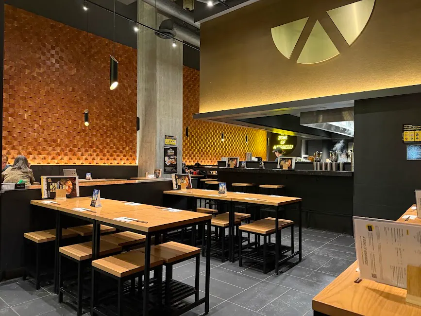 KINTON RAMEN KING EAST