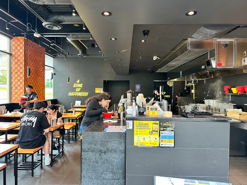 KINTON RAMEN MCARTHURGLEN DESIGNER OUTLET YVR