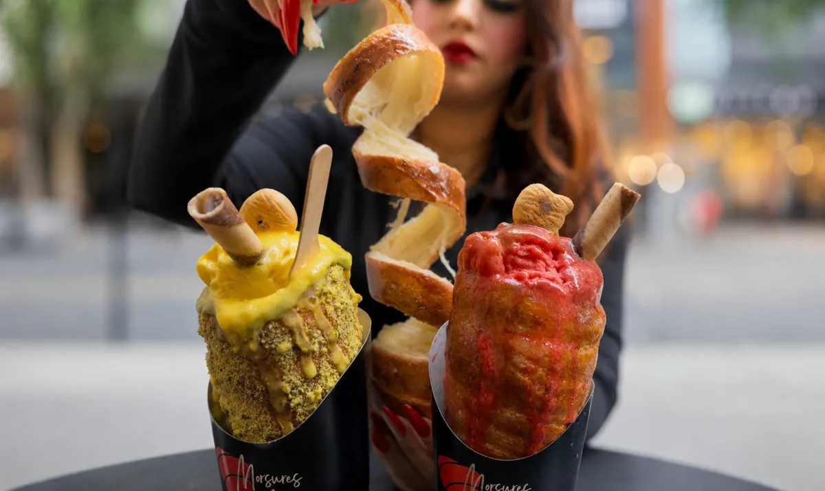 $6.50 | Chimney Cakes with Gelato at Morsures D'Amour | Love Bites
