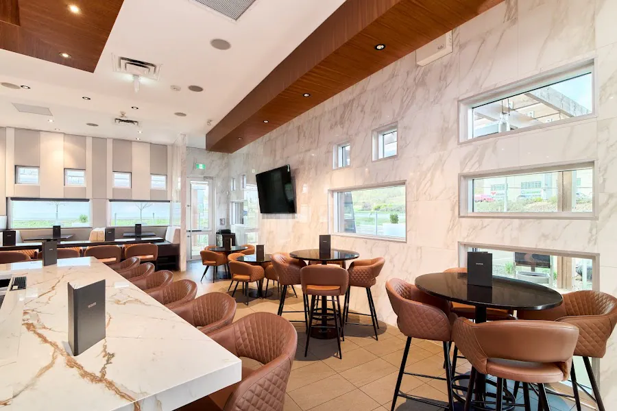 Moxies Moncton Restaurant