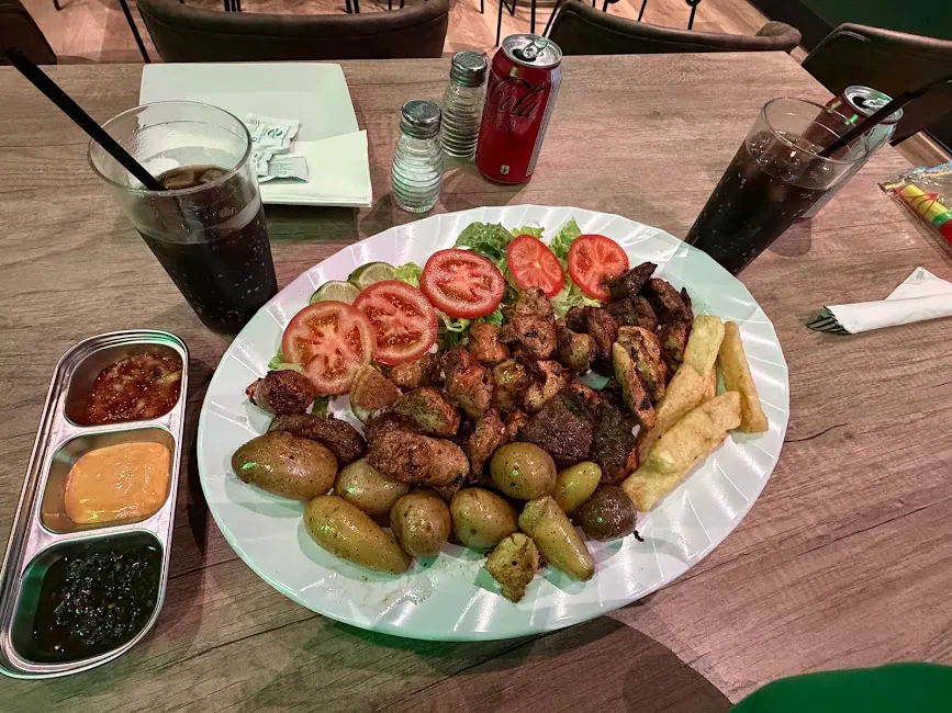 MUNDO Sports Bar Lounge