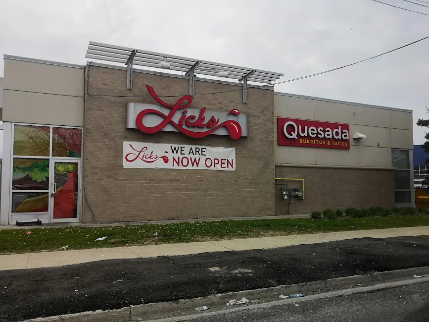 Quesada Burritos & Tacos