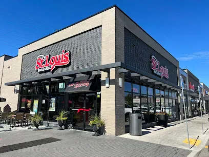 $4 Happy Hour at St. Louis Bar & Grill