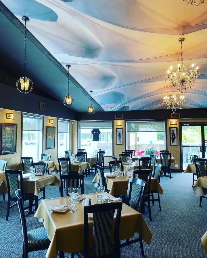 Tuesday & Wednesday all-you-can-eat mussels at Tesoro Pates & Grill