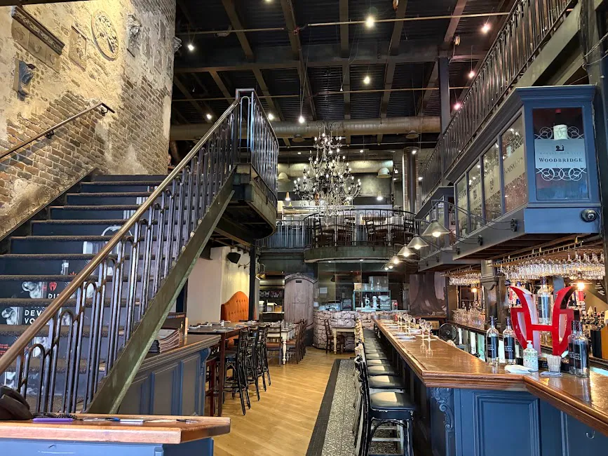 Wienstein & Gavino's