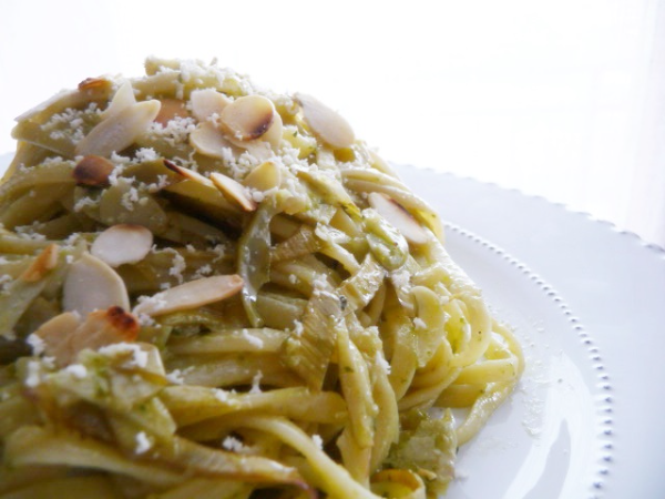 Linguine con Carciofi e Pesto di Mandorla