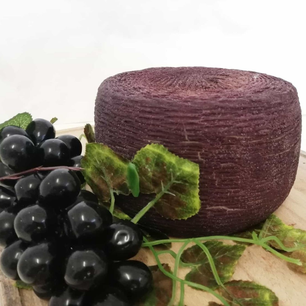 Pecorino Stagionato al Vino Rosso 