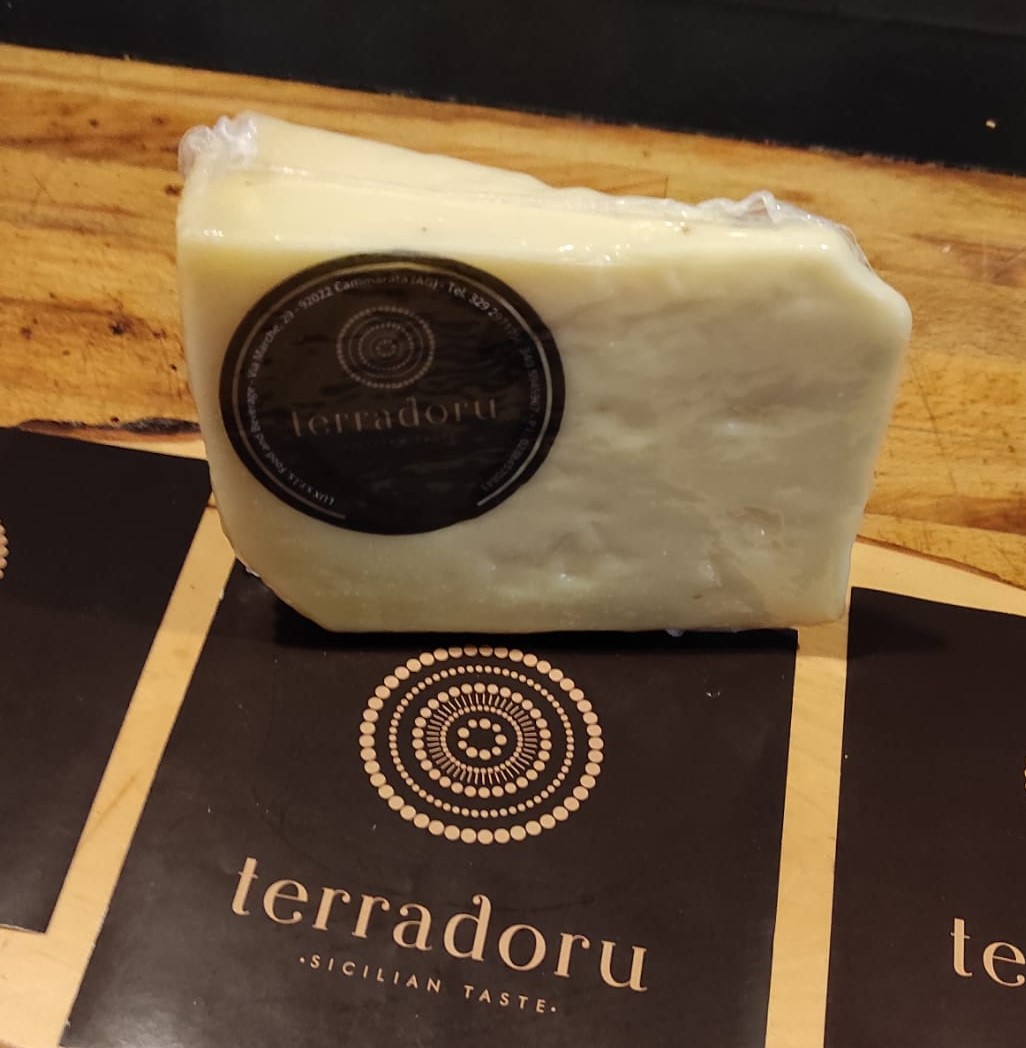 Formaggio Pecorino Siciliano a Latte Misto Stagionato (10 - 12 mesi) - 1kg