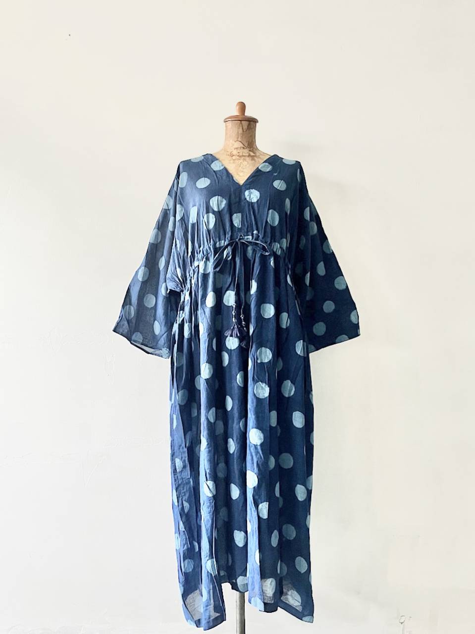 ANOKHI　ネイビー　オーガニックコットン　ドット柄ワンピース　サイズFREE
