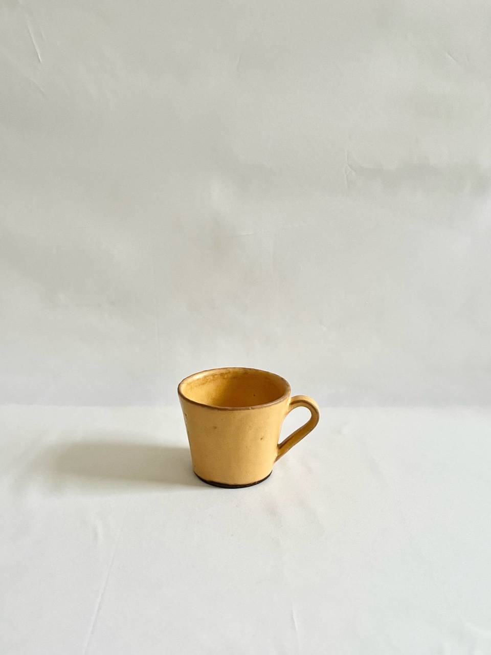 【美品】小澤基晴　淡黄釉　マグカップ