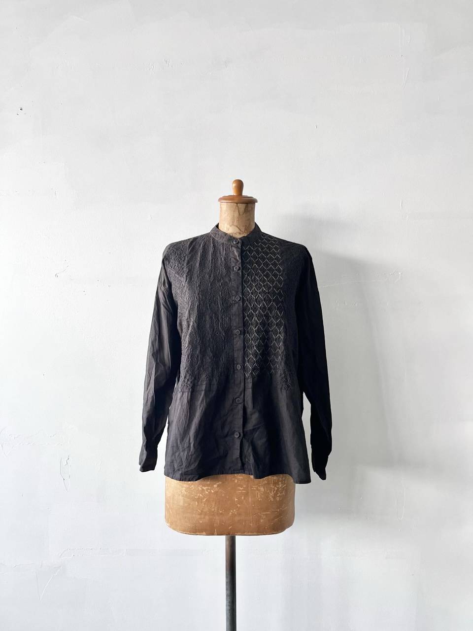 maison de soil　黒刺繍ブラウス　幅広　フリーサイズ