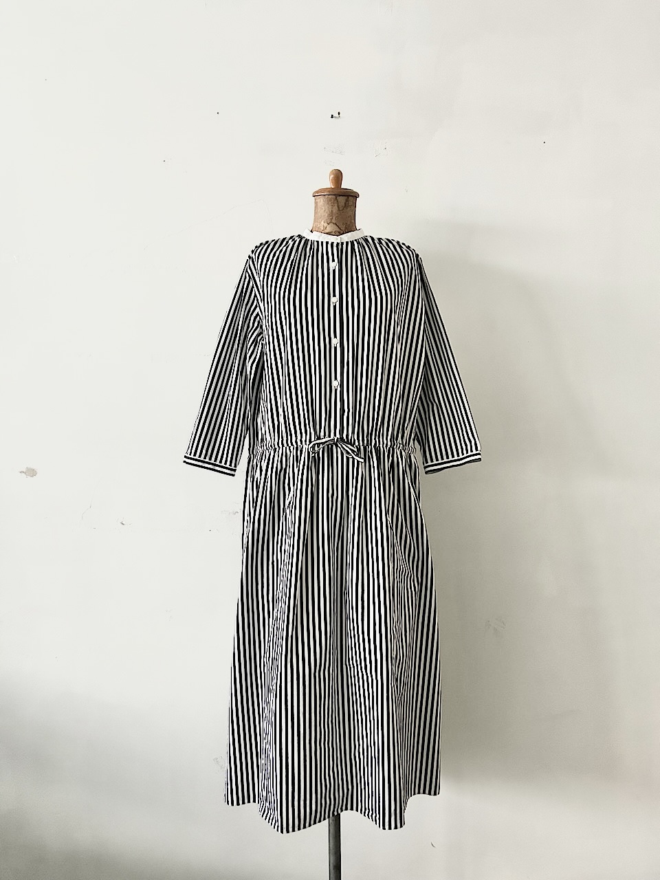 【美品】STAMP AND DIARY　ノーカラービッグストライプシャツワンピース