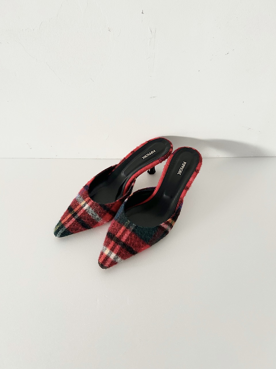 【美品】PIPPICHIC　ヒールミュール　レッドチェック　23cm