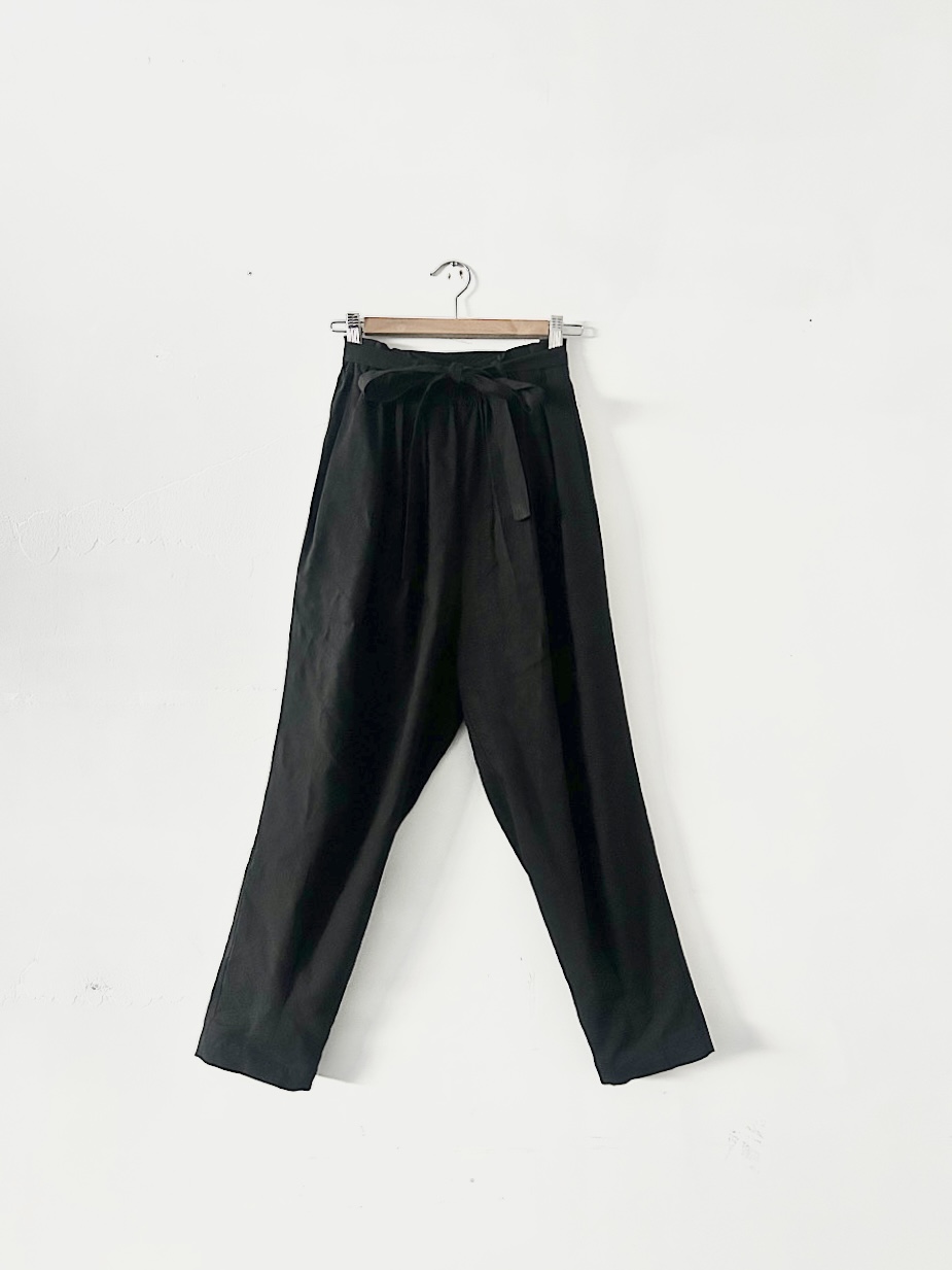 【美品】LISETTE　リネン　レーヨン　パンツ　フェデーレ　ノアール　36