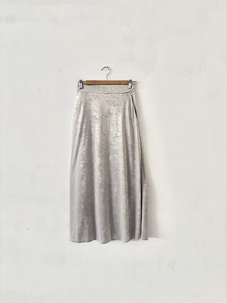 【美品】GLOBAL WORK　　ベロアスカート　サイズM　シルバー　