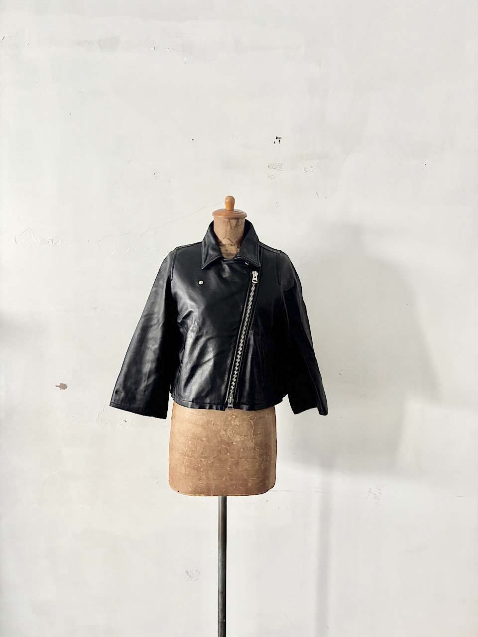 JOUNAL STANDARD LUXE　シープスキンレザーショートライダースJK　黒 