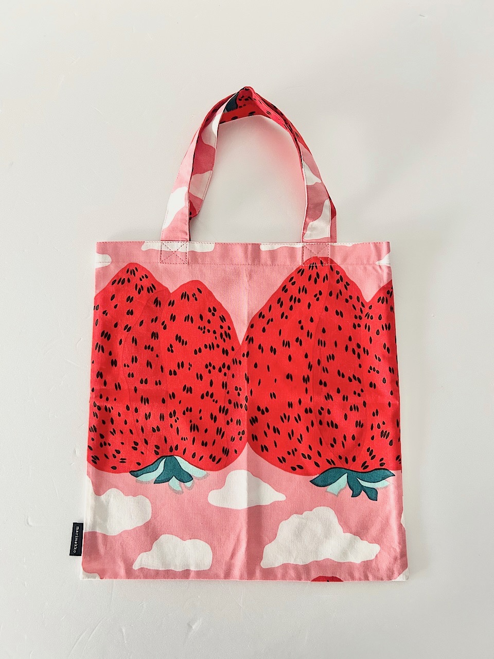 【美品】marimekko　Mansikkavuoret　トートバッグ　